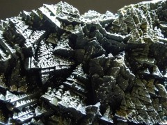 2025年中国砂石治理成效与草原生态修复实践——基于内蒙古敕勒川案例的数据分析