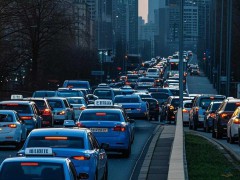 2025年汽车产业技术革新与顺义制造实力：关键数据透视